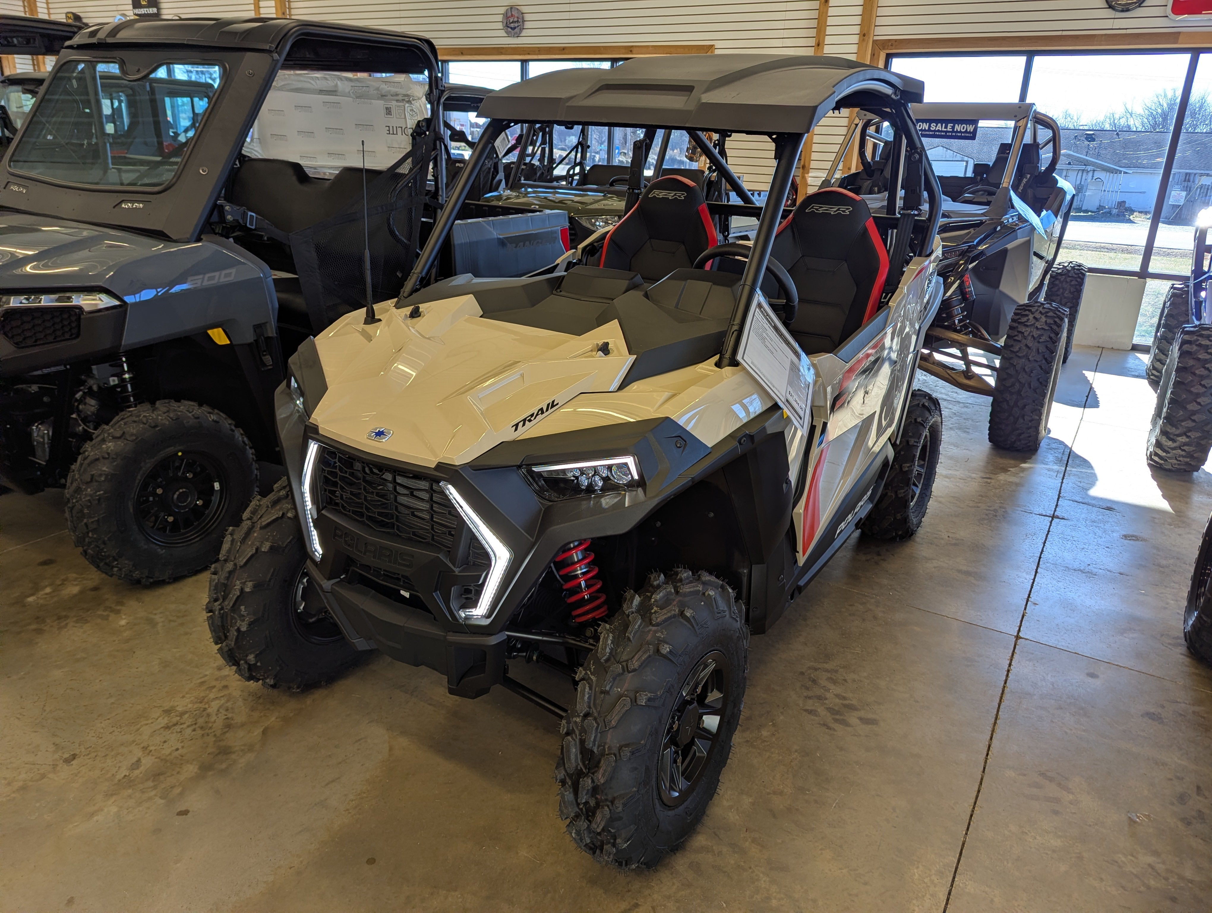 2026 Polaris RZR Trail Ultimate – RZR Trail Series | 875cc ProStar