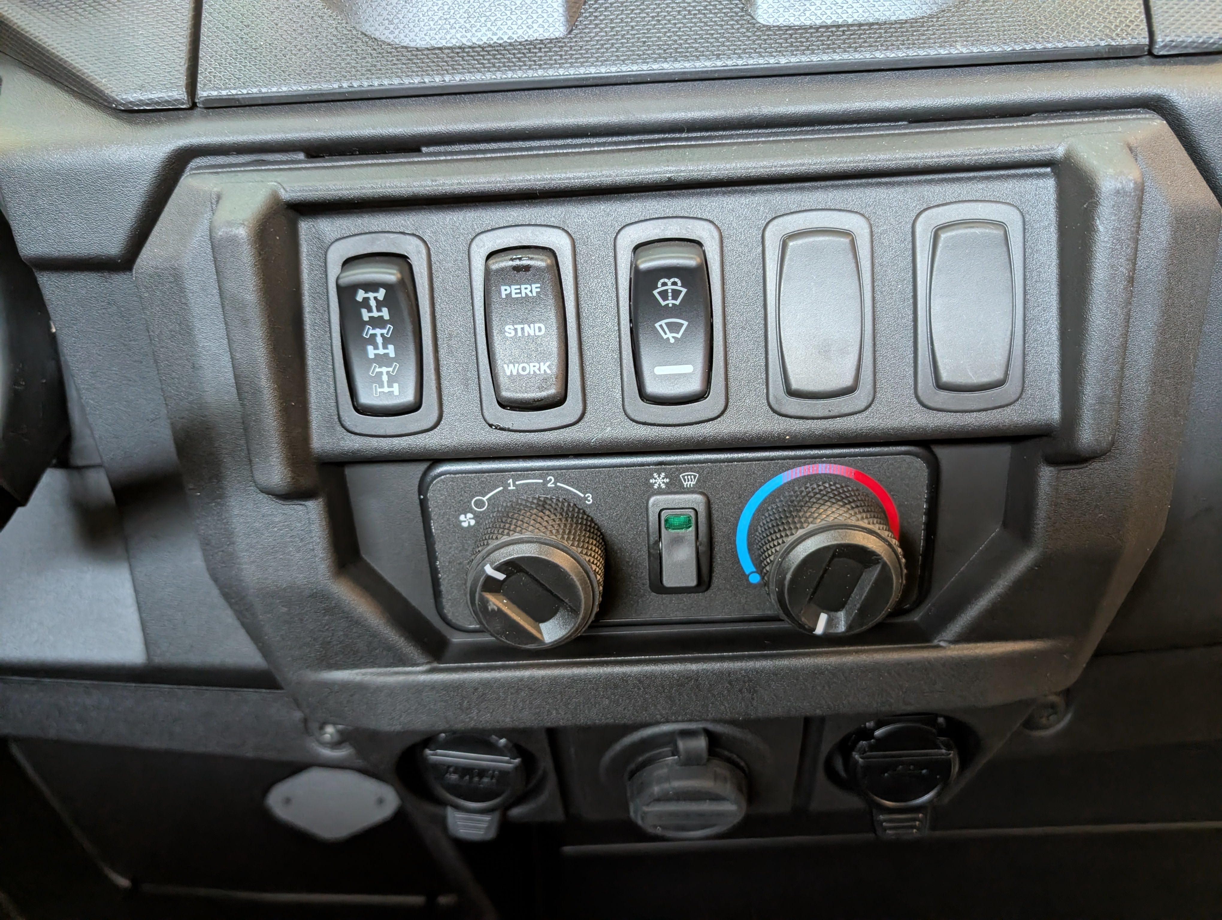 2027 RANGER XP 1000 CAB AVALANCHE GRAY