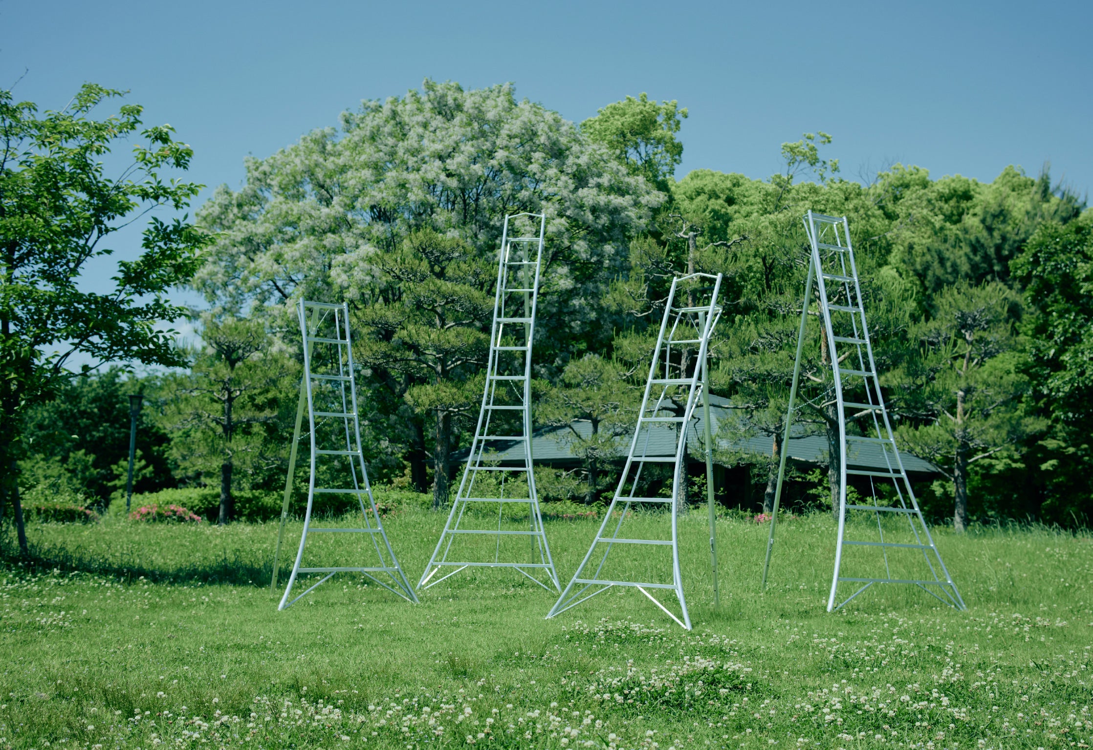 Hasegawa 10 Ft. Aluminum Tripod, Orchard Ladder w/ Platform (GSU-10AS)